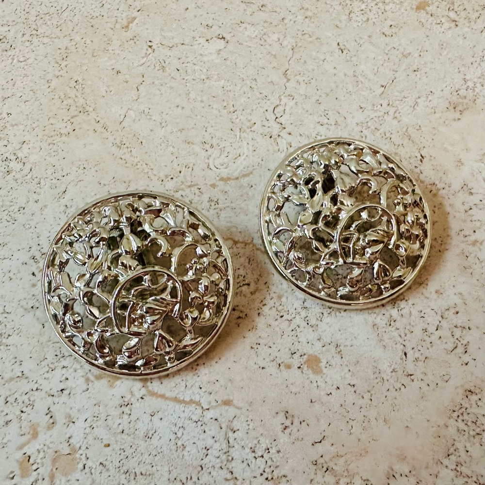 Vintage Sarah Coventry Filagree SAC Silver Leaf & Swirl Clip-On Earrings